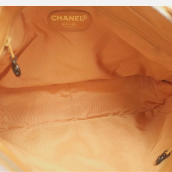 CHANEL Vintage CC Logo Mustard Lambskin Leather Shoulder Bag - Picture 12 of 16